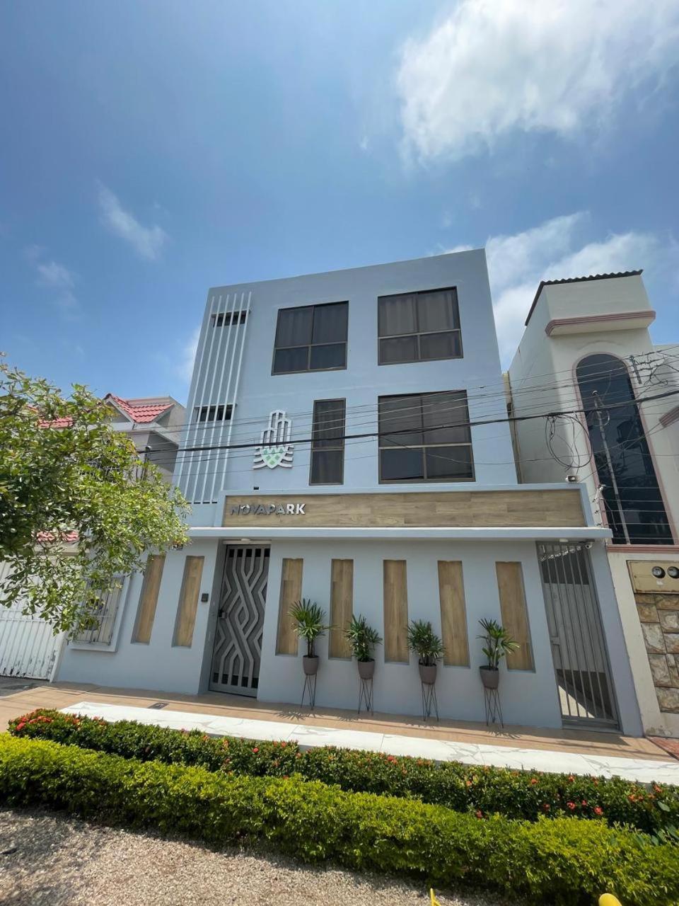 Novapark Kennedy Hotel Γκουαγιακίλ Εξωτερικό φωτογραφία